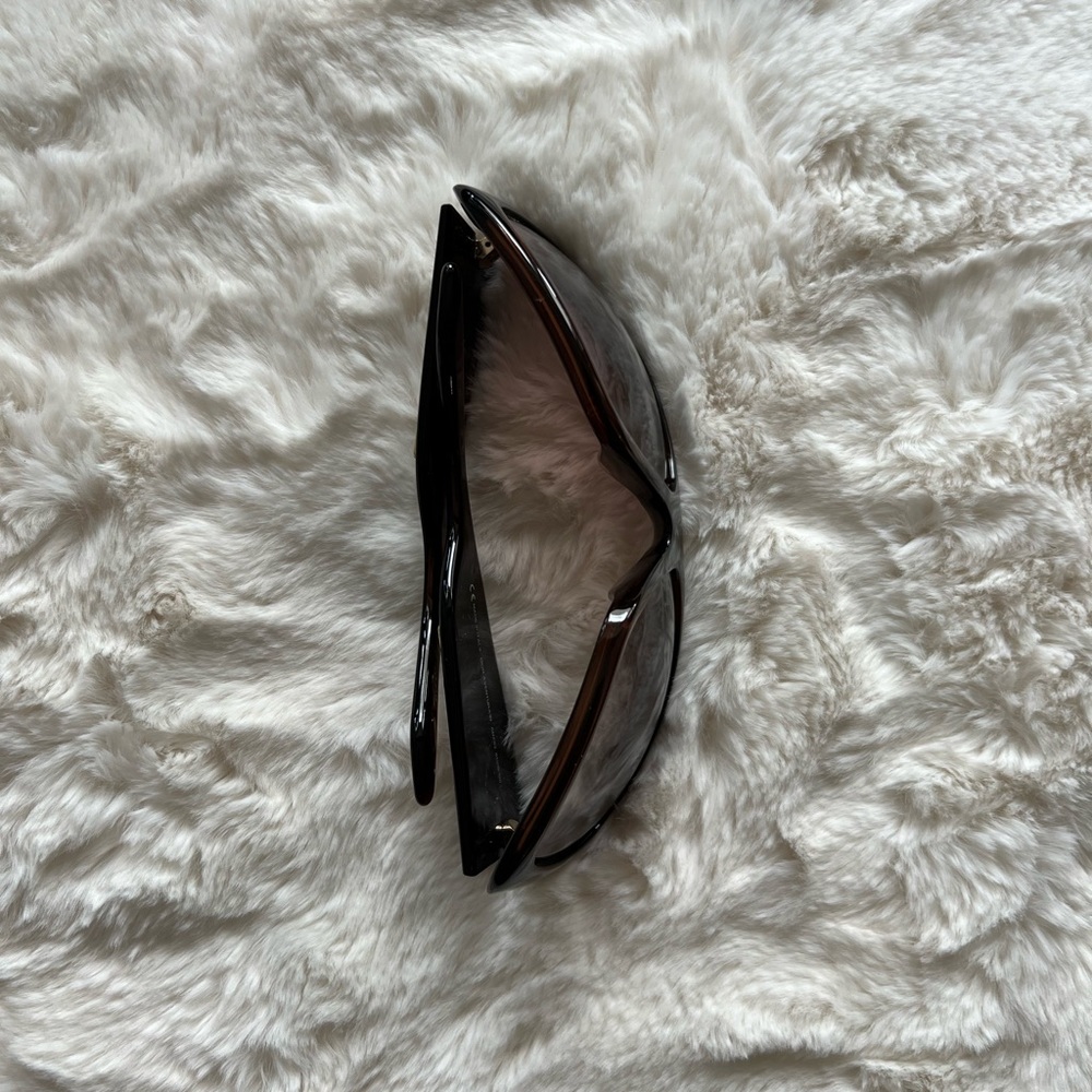 Christian Dior Wide Frame Sunglasses - Picture 3 of 9